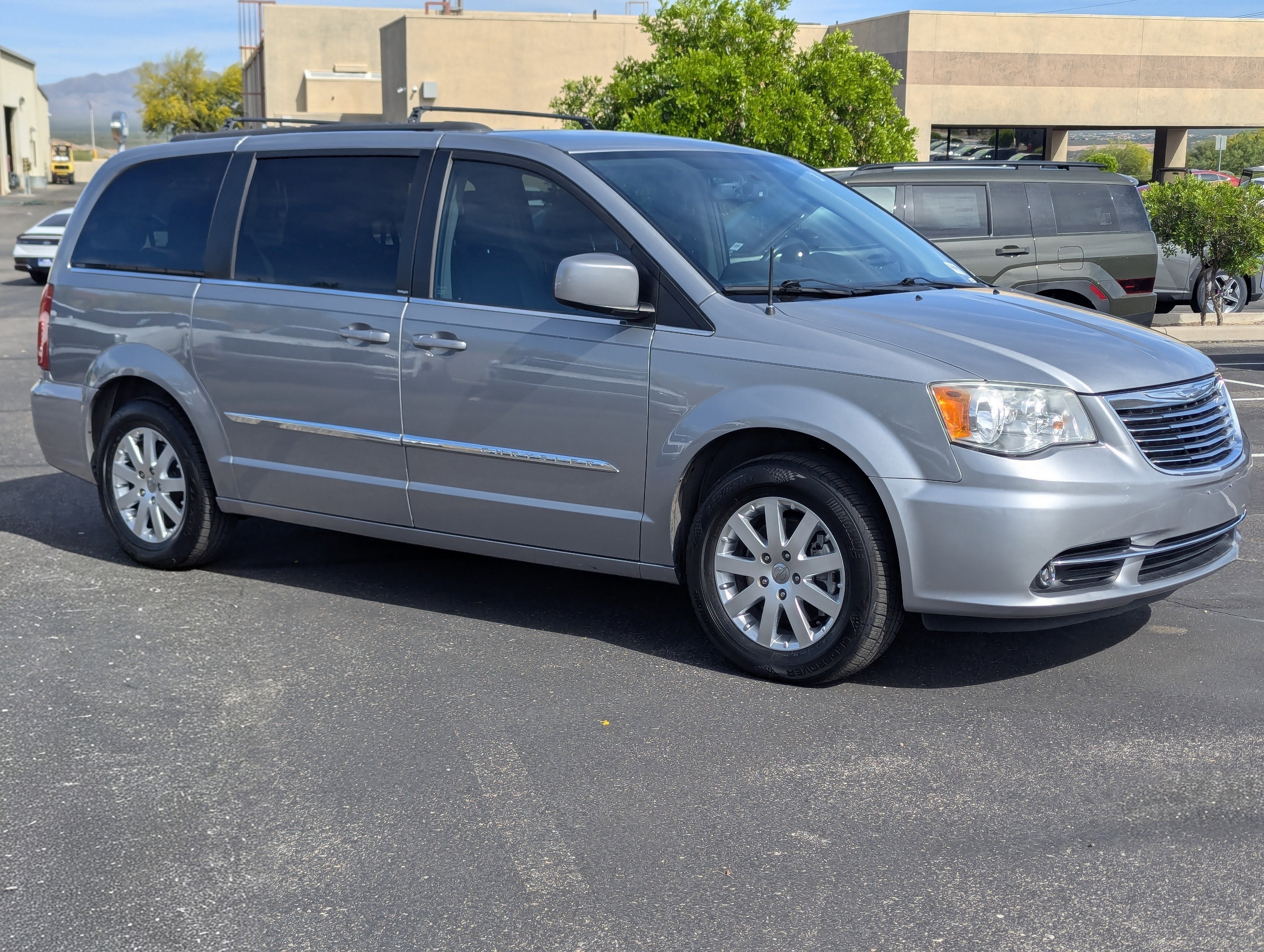 2013 Chrysler Town & Country Touring