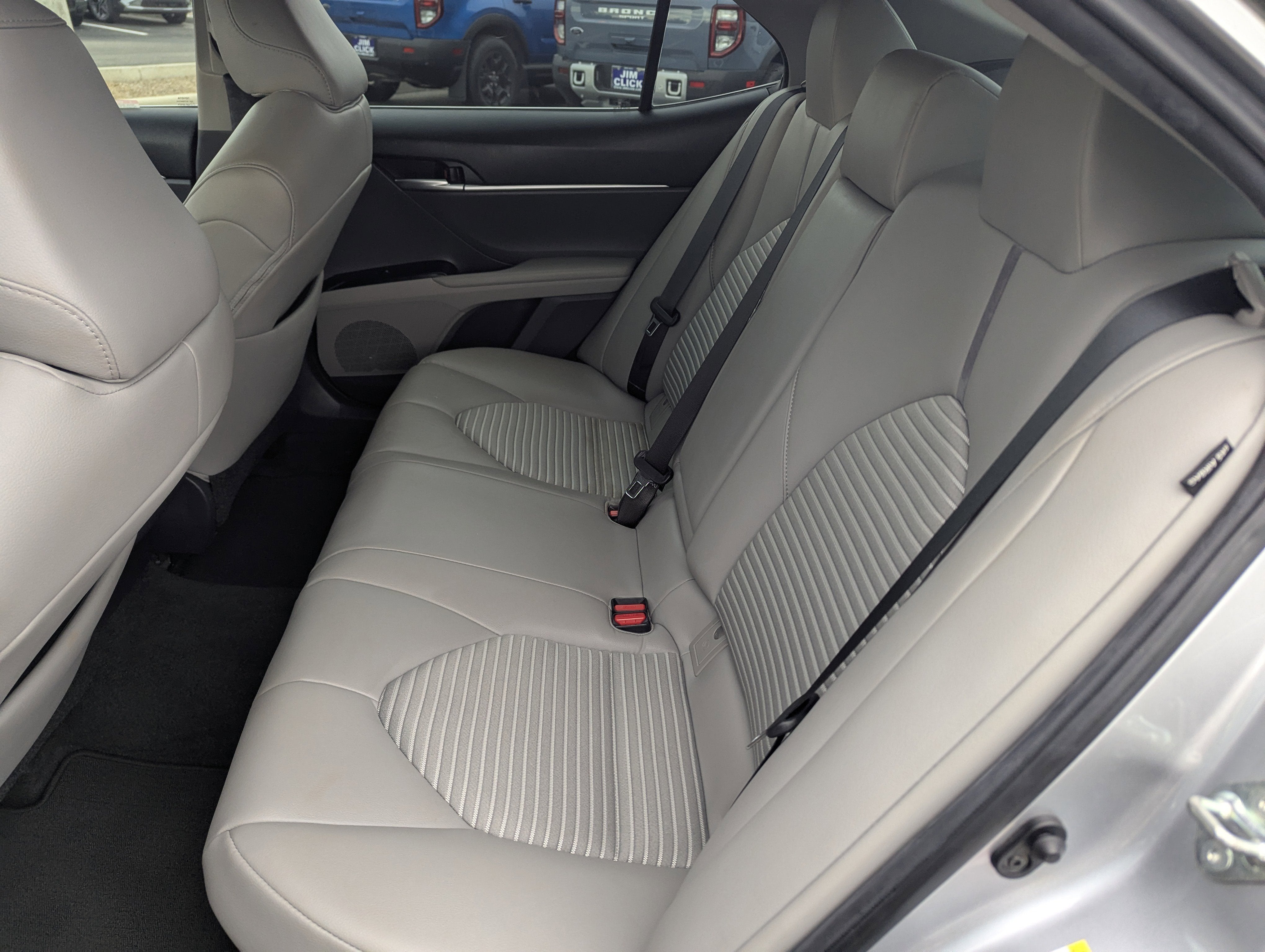 2019 Toyota Camry Hybrid SE