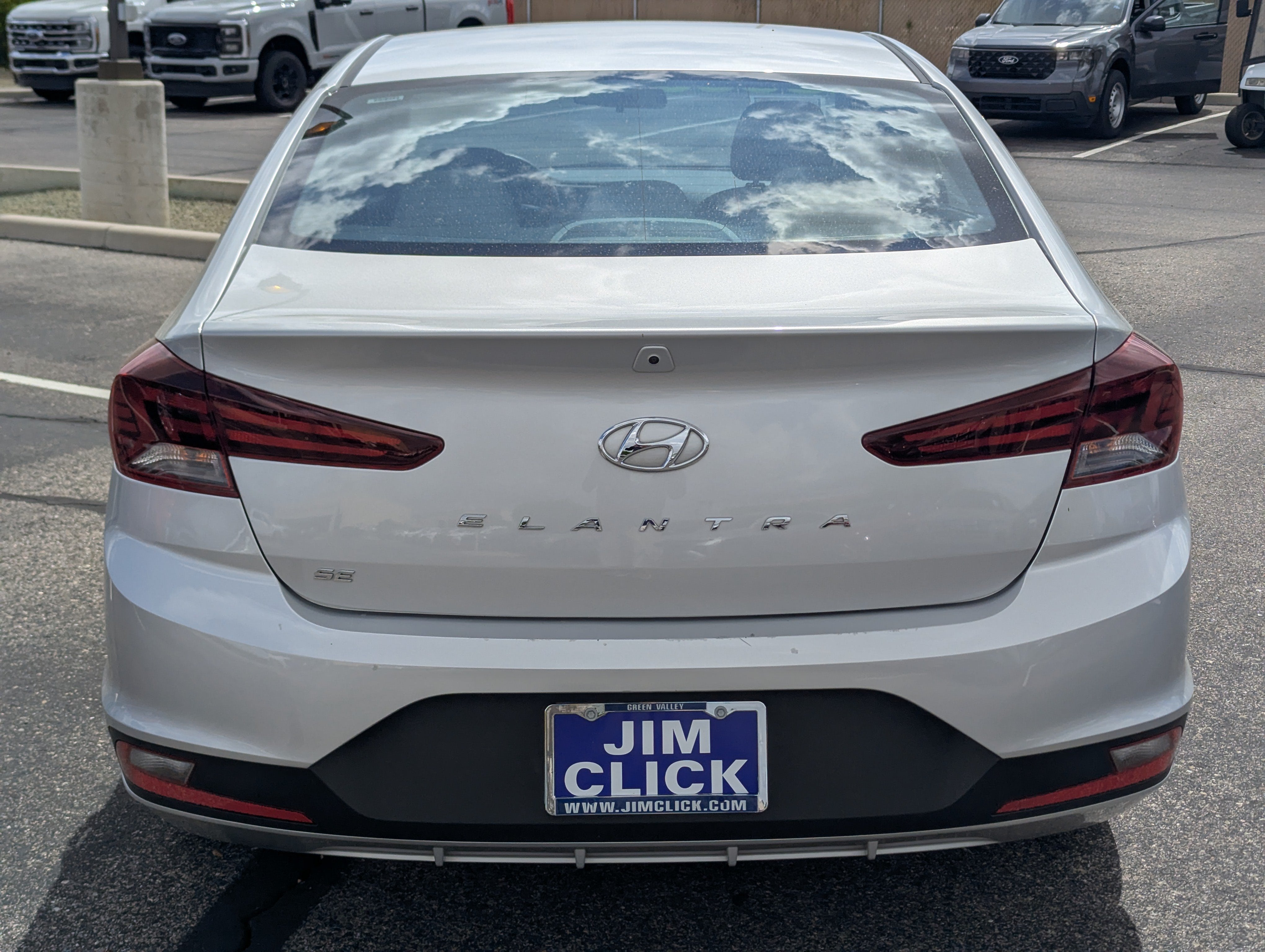 2019 Hyundai ELANTRA SE