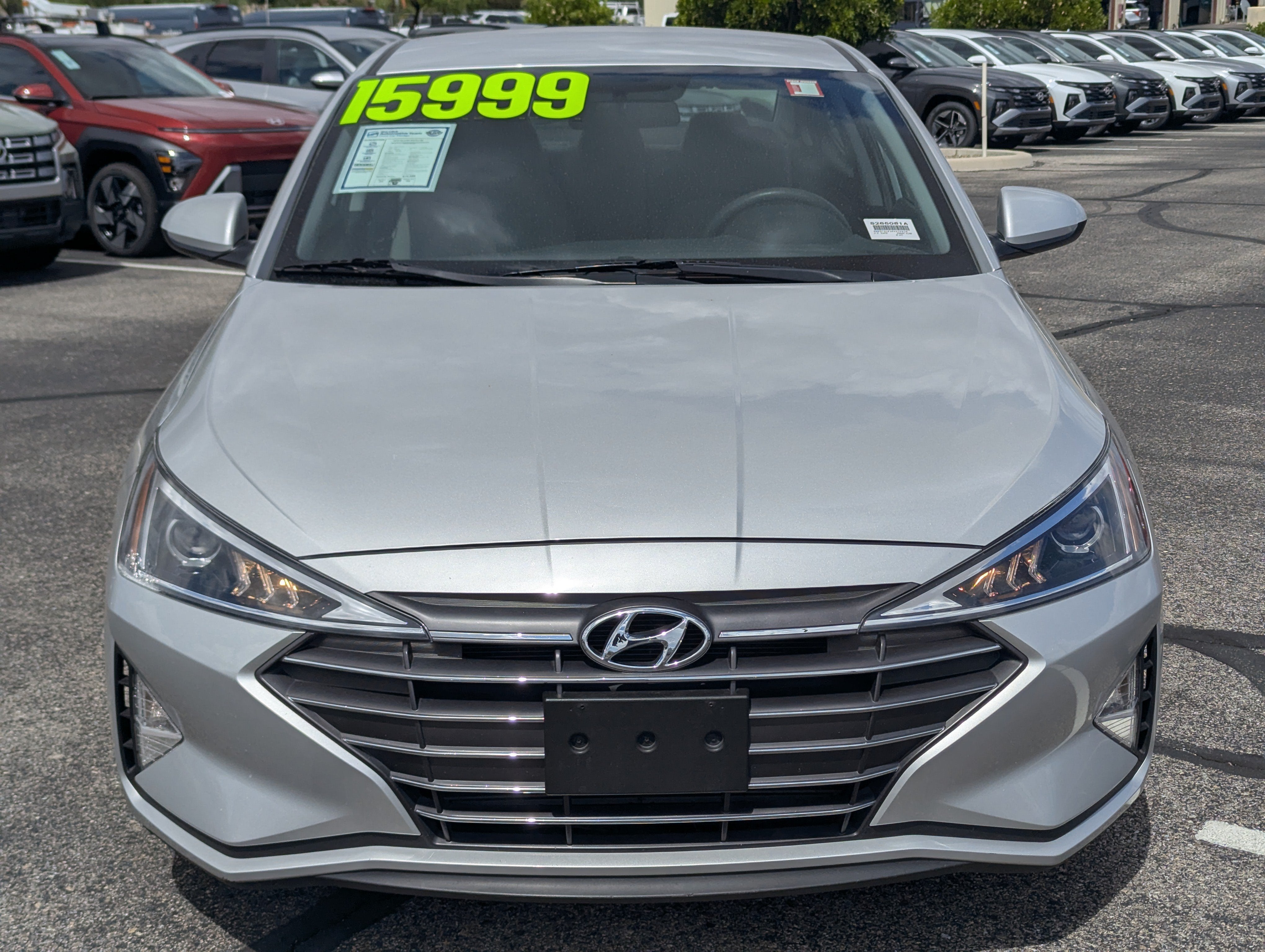 2019 Hyundai ELANTRA SE