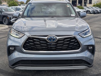 2021 Toyota Highlander Hybrid Platinum
