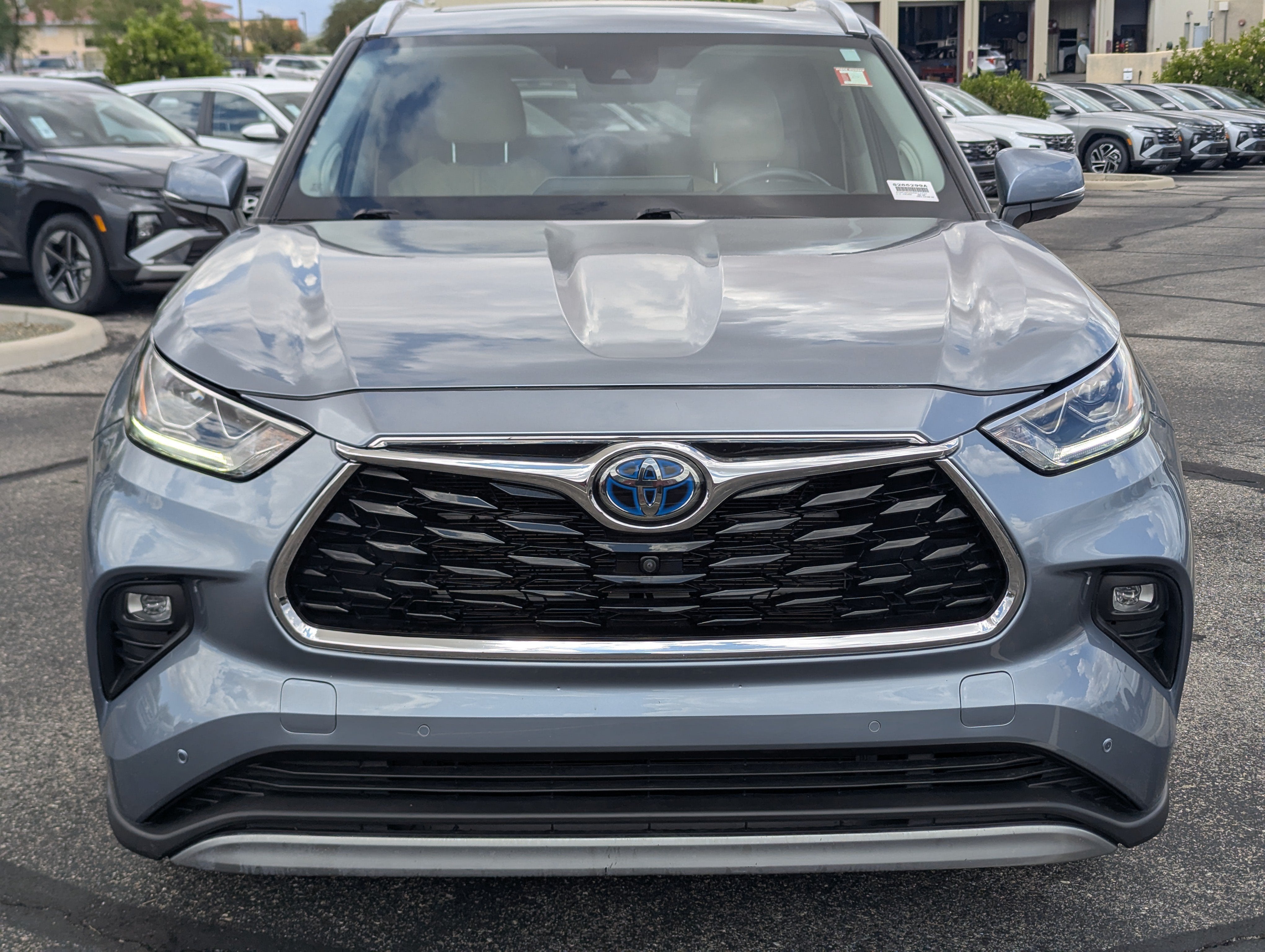 2021 Toyota Highlander Hybrid Platinum