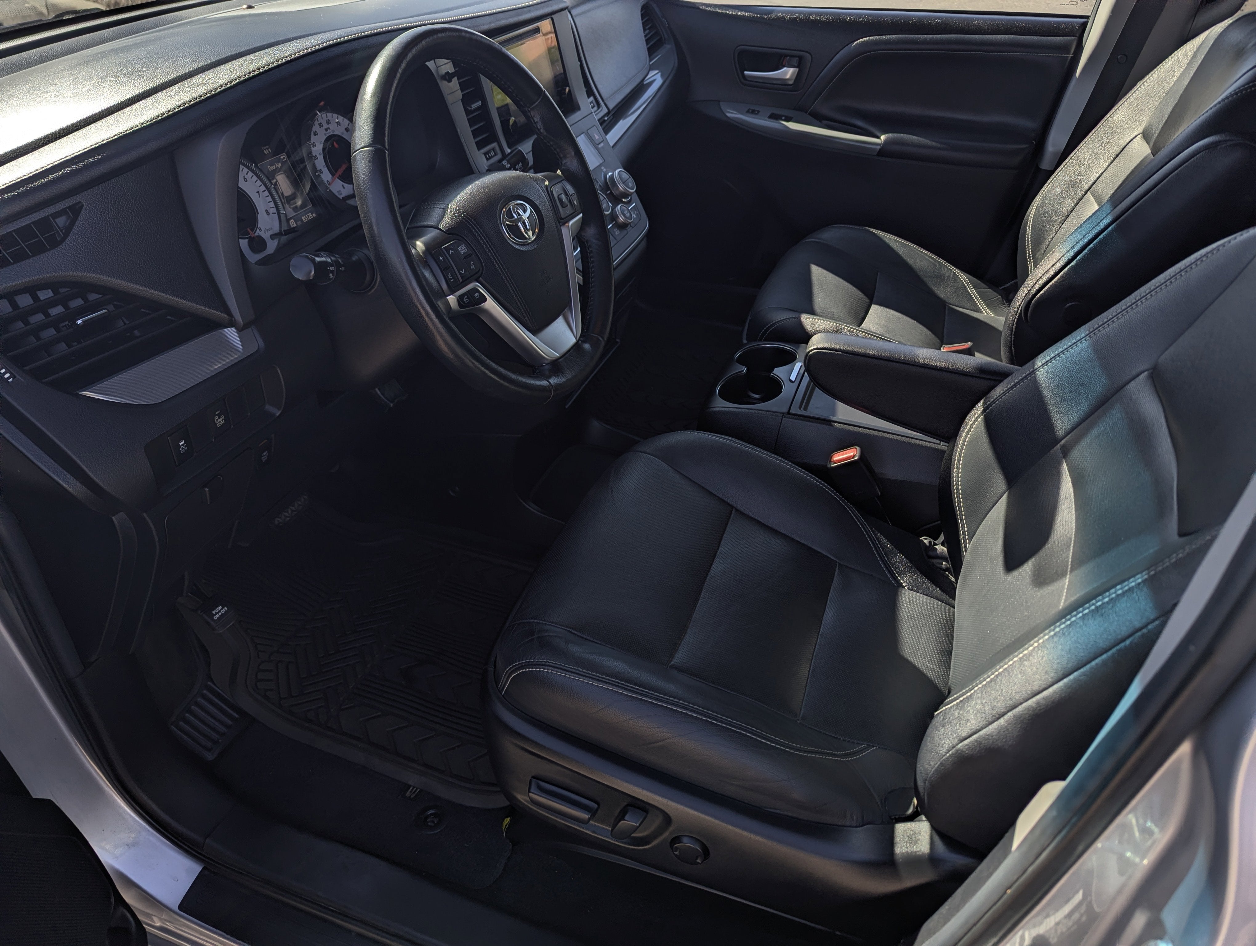 2015 Toyota Sienna SE Premium - Photo 9