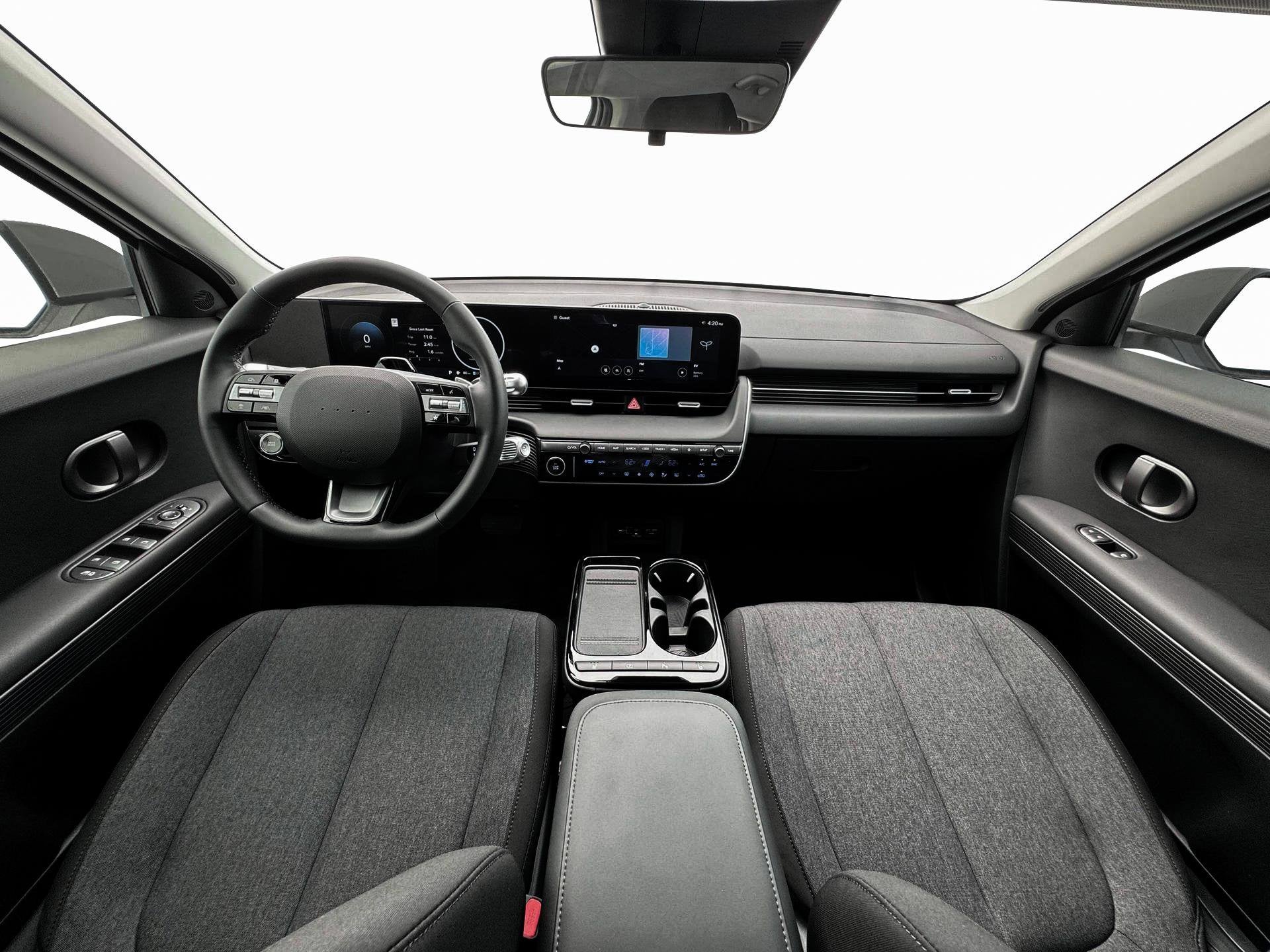 2025 Hyundai IONIQ 5 SE