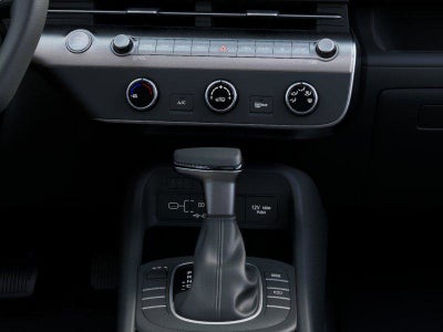 2026 Hyundai KONA SE FWD