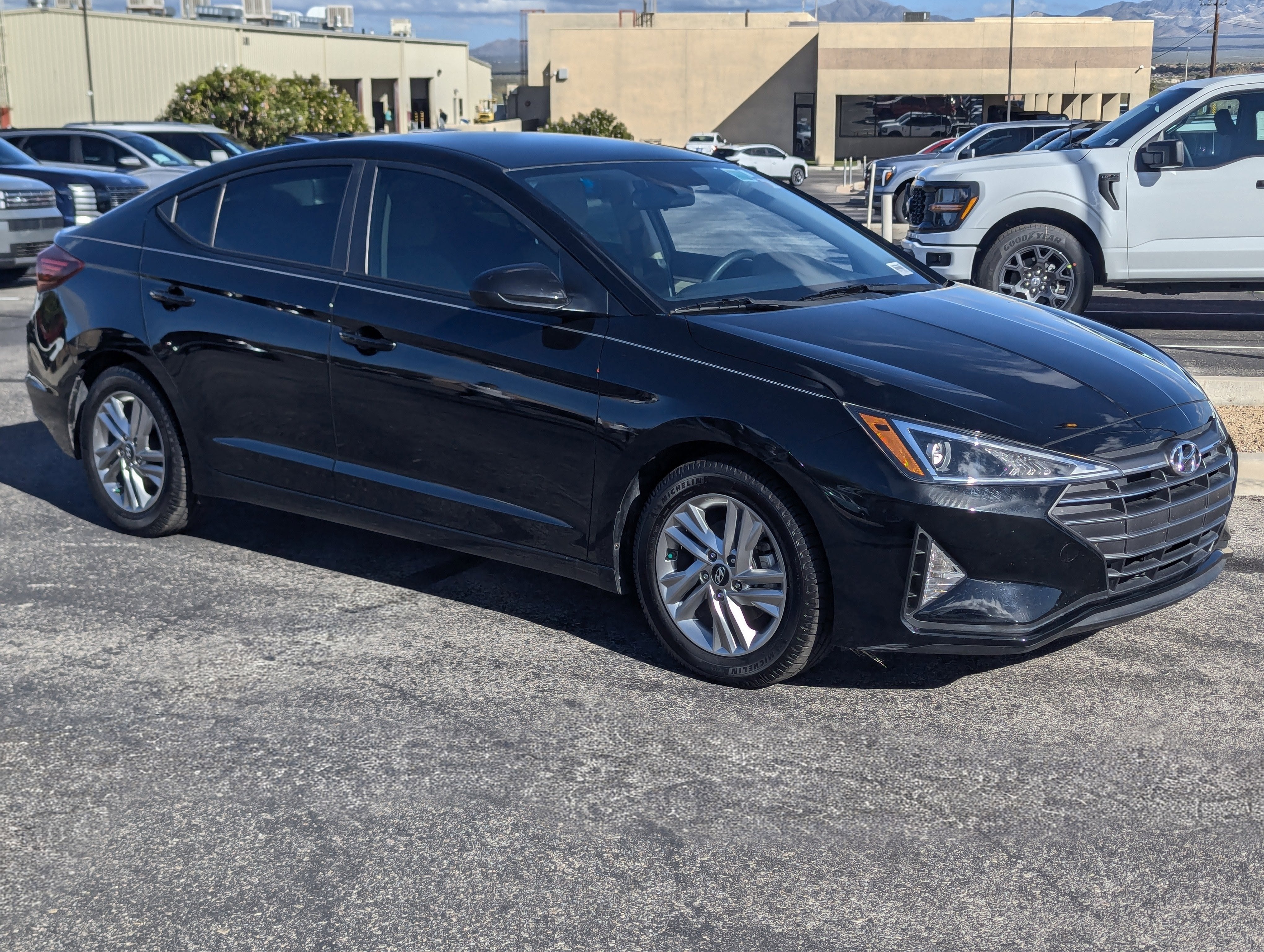 2019 Hyundai ELANTRA SEL