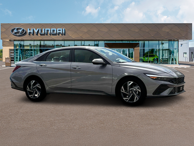 2025 Hyundai ELANTRA SEL Convenience