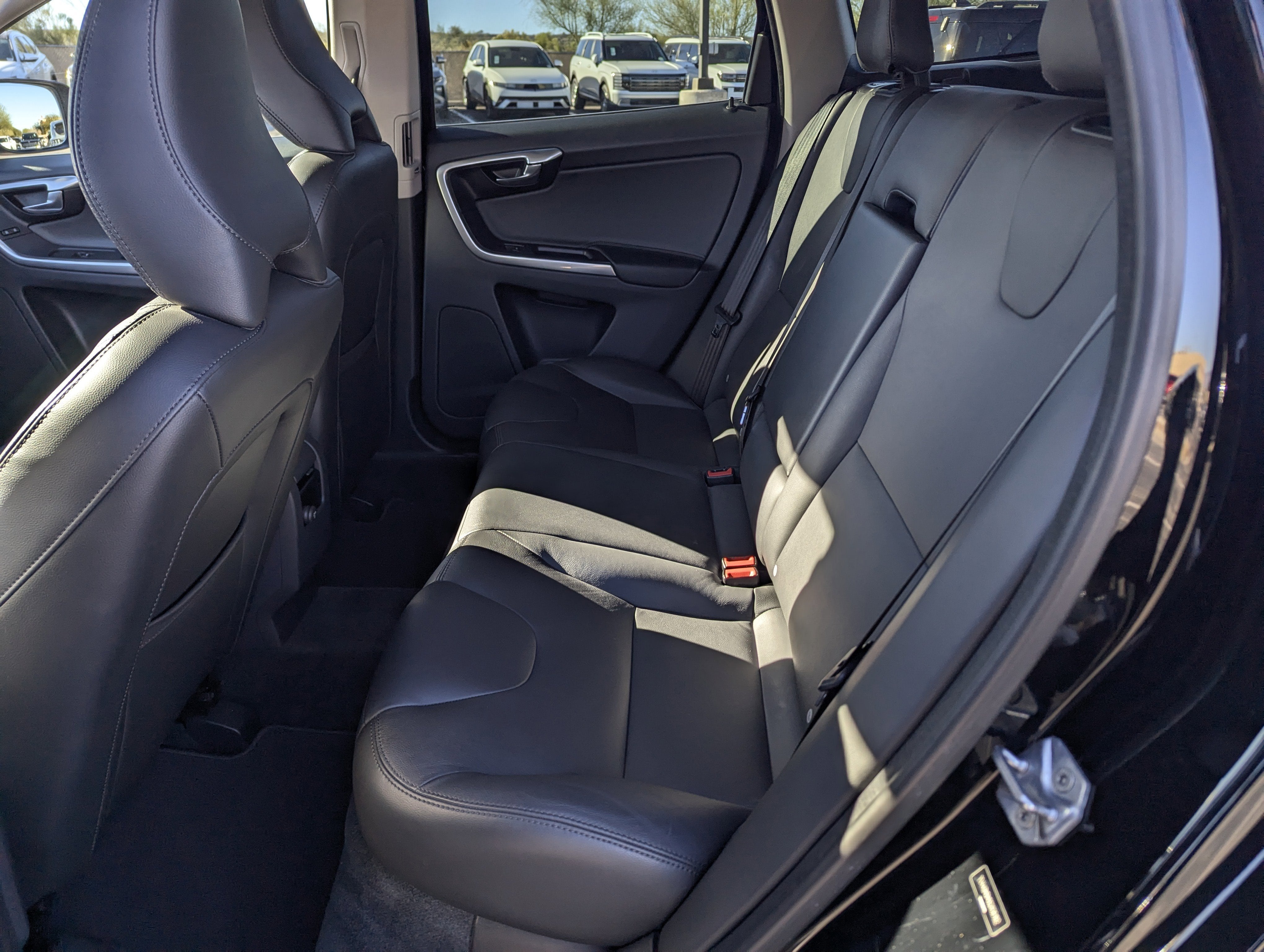 2016 Volvo XC60 T5 Drive-E Platinum